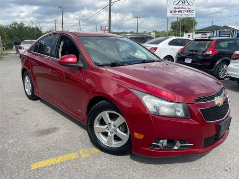 Used 2014 Chevrolet Cruze LT w/ RS Package image 2