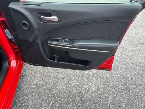 Used 2022 Dodge Charger SXT image 14