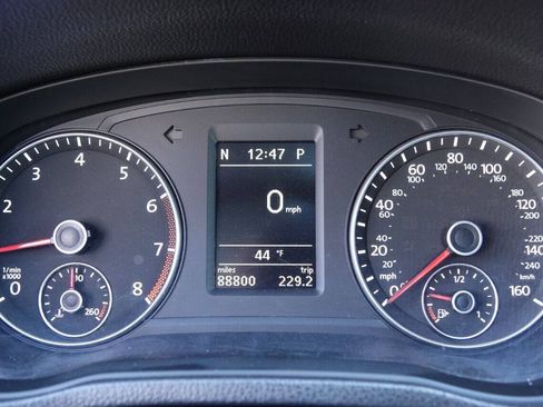 Used 2012 Volkswagen Passat 2.5 SE FWD image 79