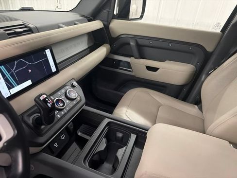 Used 2023 Land Rover Defender 110 SE AWD/4WD image 30