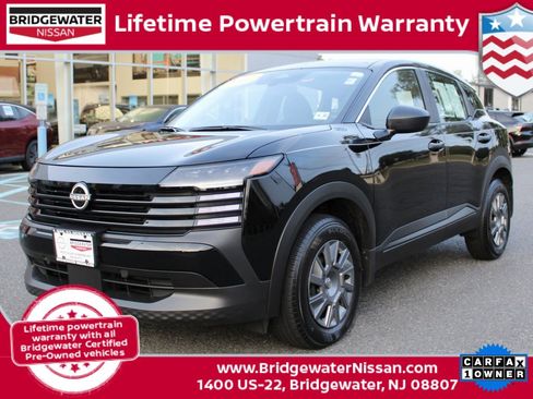 Certified 2025 Nissan Kicks S image 1