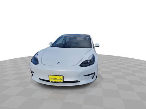 Used 2023 Tesla Model 3 Standard Range RWD image 3