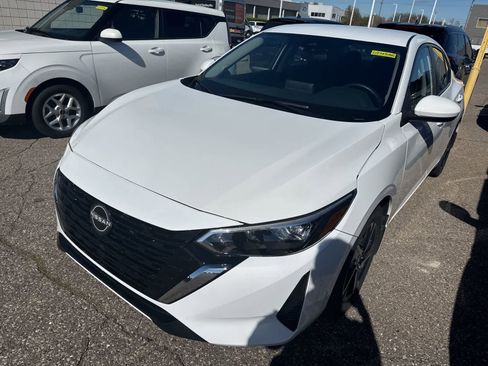 Used 2025 Nissan Sentra SV w/ All-Weather Package FWD image 21