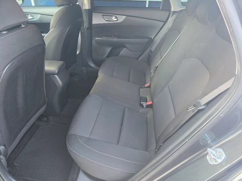Used 2021 Kia Forte Sedan FWD image 12
