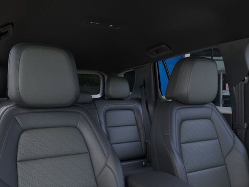 New 2025 Chevrolet Equinox LT w/ Convenience Package II image 24