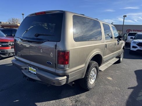 Used 2003 Ford Excursion Limited image 3