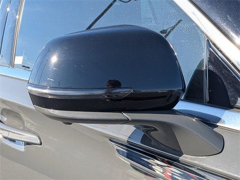 Used 2023 Lincoln Aviator Black Label w/ Dynamic Handling Package image 12