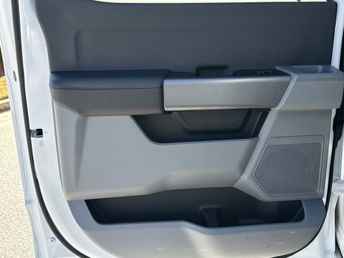 Used 2024 Ford F250 XLT image 21