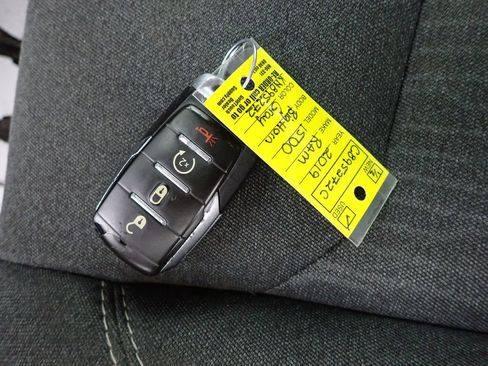 Used 2019 RAM 1500 Big Horn image 32