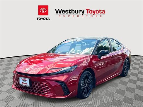 Used 2025 Toyota Camry XSE image 5