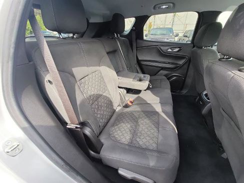 Used 2022 Chevrolet Blazer LT image 25