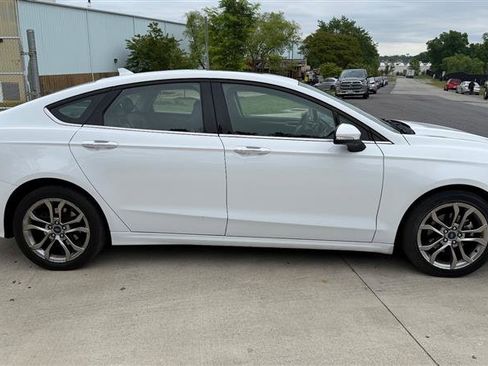 Used 2020 Ford Fusion SEL FWD image 6
