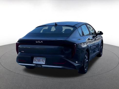 Used 2025 Kia K4 LXS image 11