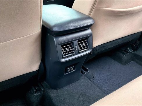 Used 2020 Toyota RAV4 XLE w/ Convenience Package AWD/4WD image 29