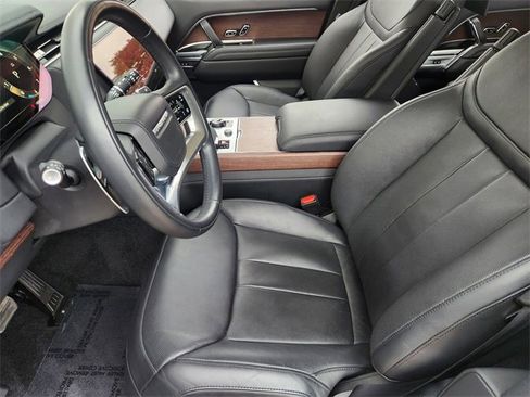 Used 2023 Land Rover Range Rover Long Wheelbase SE image 13