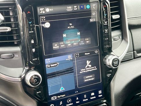 Used 2022 RAM 3500 Laramie image 15