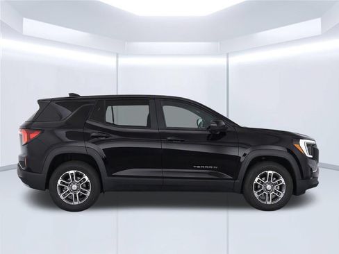 Used 2025 GMC Terrain Elevation FWD image 10