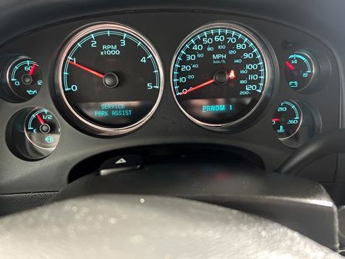 Used 2013 GMC Sierra 2500 Denali w/ Suspension Package, Off-Road image 3