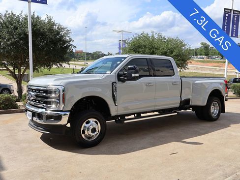Certified 2025 Ford F350 Lariat AWD/4WD image 7