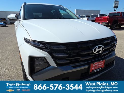 Used 2025 Hyundai Tucson SEL FWD image 11