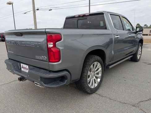 Used 2020 Chevrolet Silverado 1500 High Country w/ Technology Package image 4