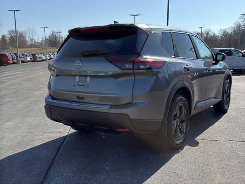 New 2026 Nissan Rogue SV AWD/4WD image 5
