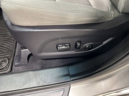 Used 2018 Hyundai Santa Fe Sport w/ 2.4L Value Package 02 image 12