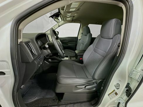 Used 2025 Nissan Frontier S RWD image 20