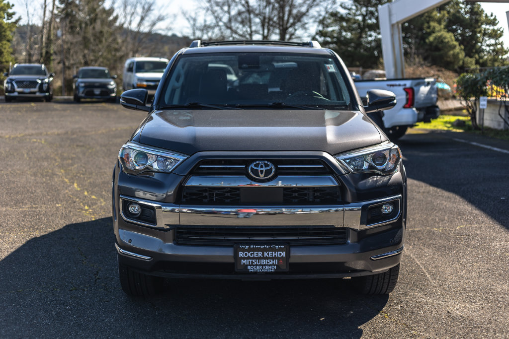 Used 2021 Toyota 4Runner Limited AWD/4WD image 5