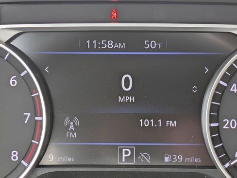 Used 2025 Nissan Sentra SV w/ SV Premium Package FWD image 17