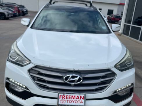 Used 2017 Hyundai Santa Fe Sport w/ 2.4L Tech Package 04 FWD image 3