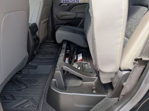 Used 2024 Chevrolet Colorado ZR2 w/ Technology Package image 14