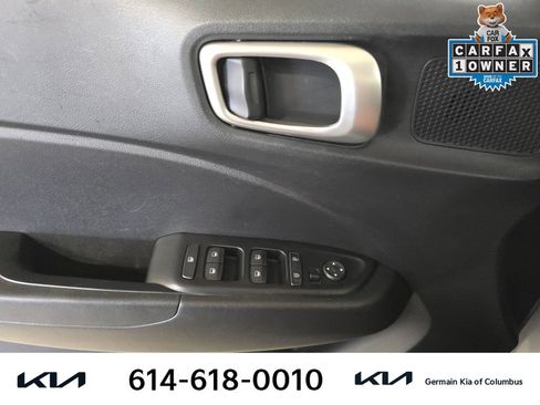 Used 2020 Hyundai Venue SEL FWD image 26