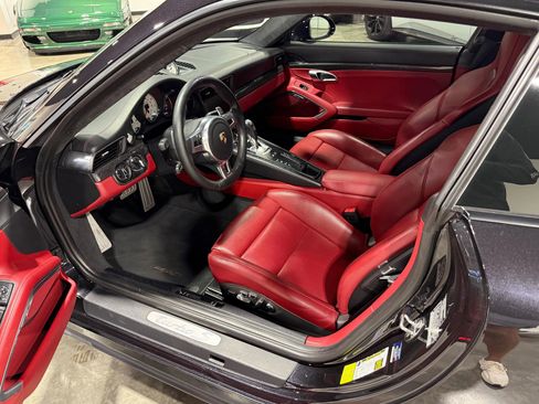 Used 2014 Porsche 911 Turbo S AWD/4WD image 41
