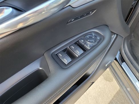 Certified 2023 Cadillac XT6 Sport w/ Technology Package image 23