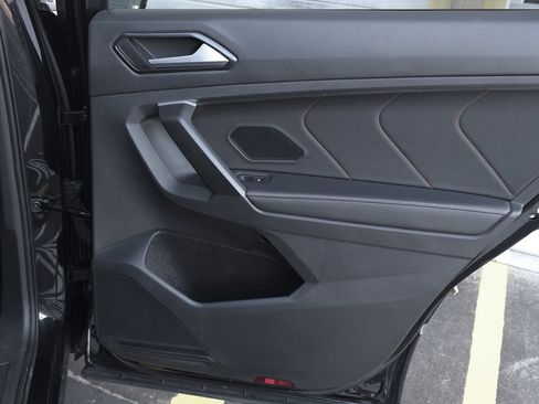 Used 2024 Volkswagen Tiguan Wolfsburg Edition image 44