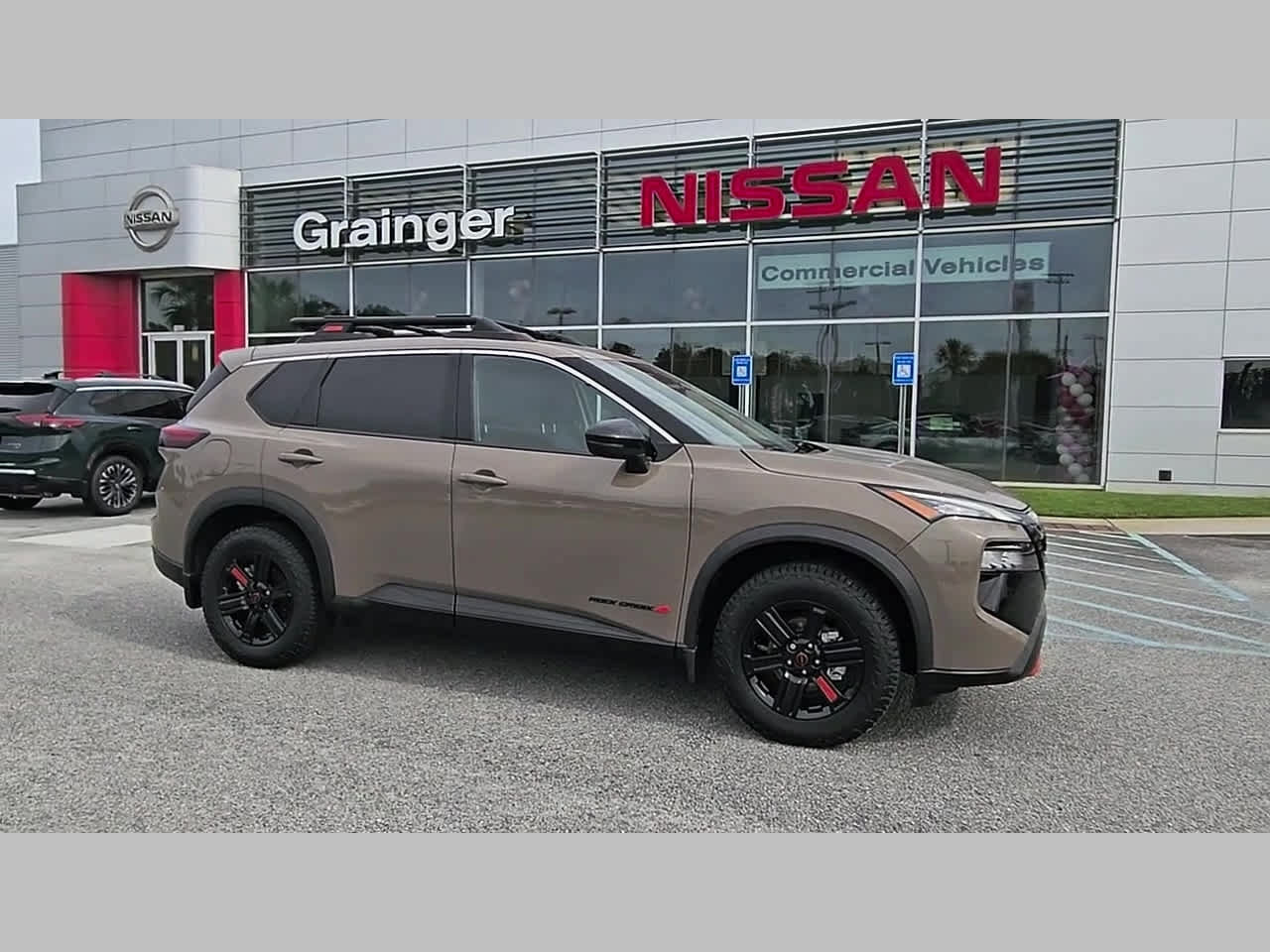Used 2025 Nissan Rogue SV w/ Rock Creek Premium Package AWD/4WD image 38