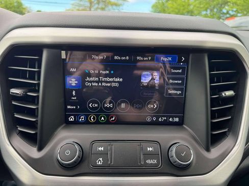 Used 2023 GMC Acadia SLT w/ Preferred Package AWD/4WD image 29