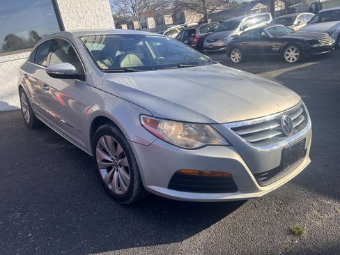 Used 2011 Volkswagen CC Sport image 4