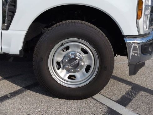New 2025 Ford F350 XL w/ XL Chrome Package RWD image 11