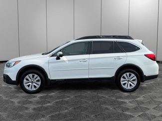 Used 2017 Subaru Outback 2.5i Premium AWD/4WD video 2