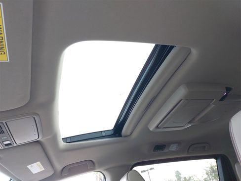 Used 2023 Honda Odyssey Elite image 33