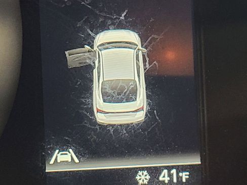 Used 2023 Hyundai Elantra SEL image 16