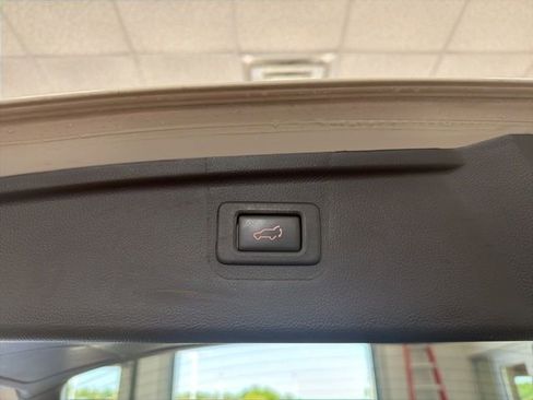 Used 2019 Subaru Outback 3.6R Touring w/ Protection Package #1 AWD/4WD image 16