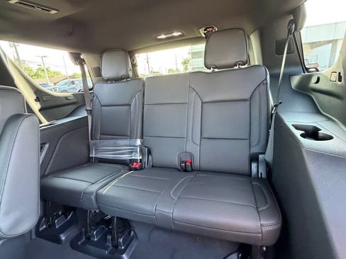 New 2026 GMC Yukon Denali w/ Denali Reserve Package AWD/4WD image 18