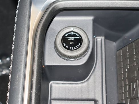 New 2025 Ford Expedition Max Platinum w/ Stealth Performance Package image 29