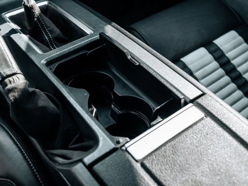 Used 2011 Ford Mustang Shelby GT500 RWD image 39