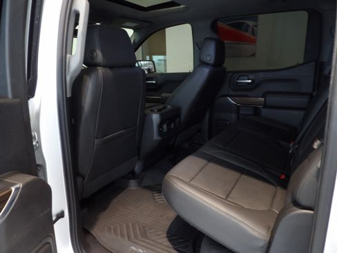 Used 2020 Chevrolet Silverado 1500 RST AWD/4WD image 19