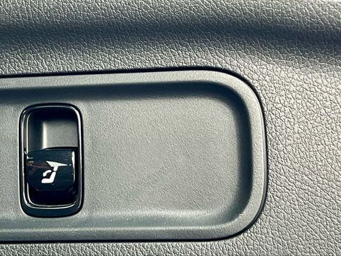 Certified 2023 Mercedes-Benz GLC 300 4MATIC image 46