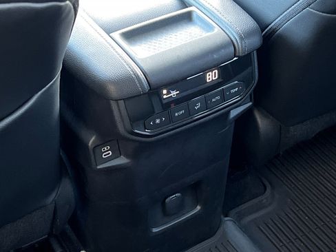 Used 2024 Toyota Grand Highlander XLE image 43